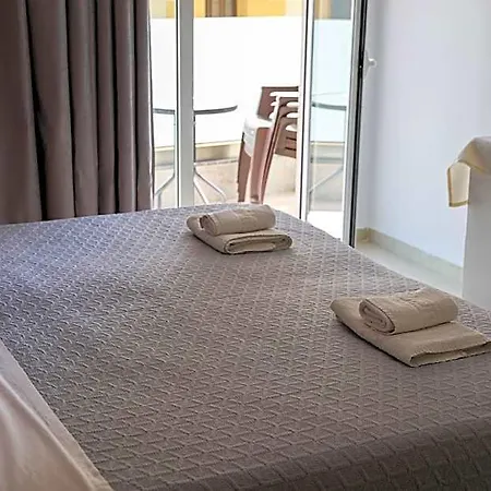 Marie Hotel Cos