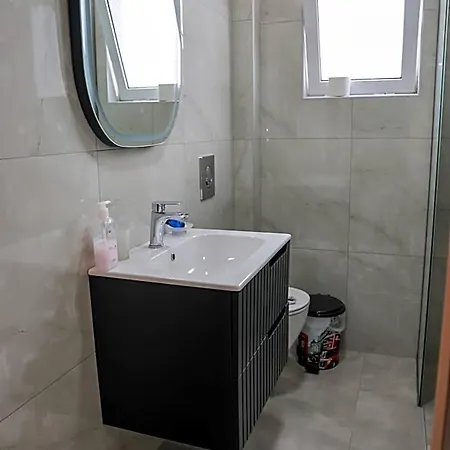 Marie Hotel Cos